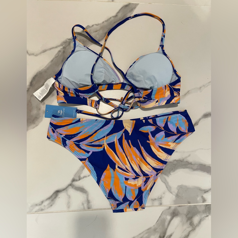 Cupshe bikini, new with tags and bag, size Medium, blue/orange. - Picture 2 of 2